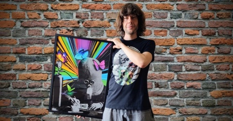 Plakat w ramie 50x70 surrealistyczny kolaż retro neon motyle – KALEJDOSKOP
