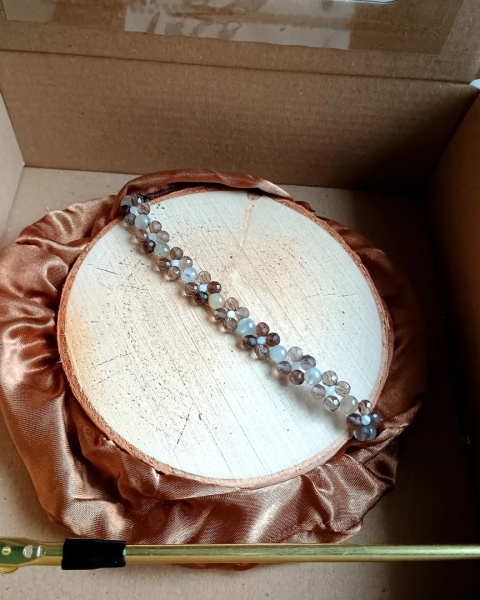 Bransoletka z Labradorytu, Kwarcu Dymnego i Kamienia Księżycowego - Skowonek Zimowy na plastrze brzozy z gumką i asystentem
